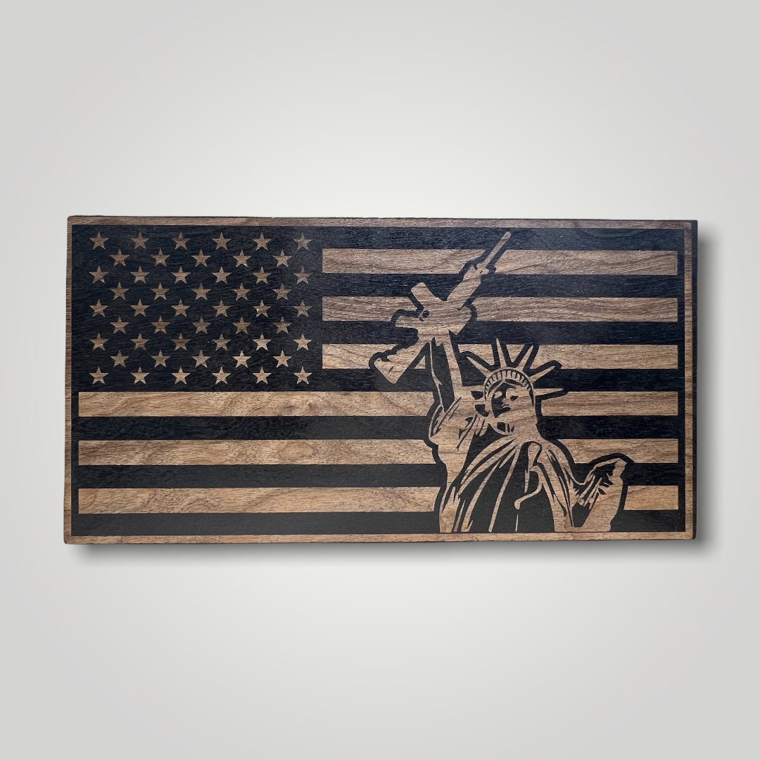 Statue Of Liberty AR Wooden Desktop Flag